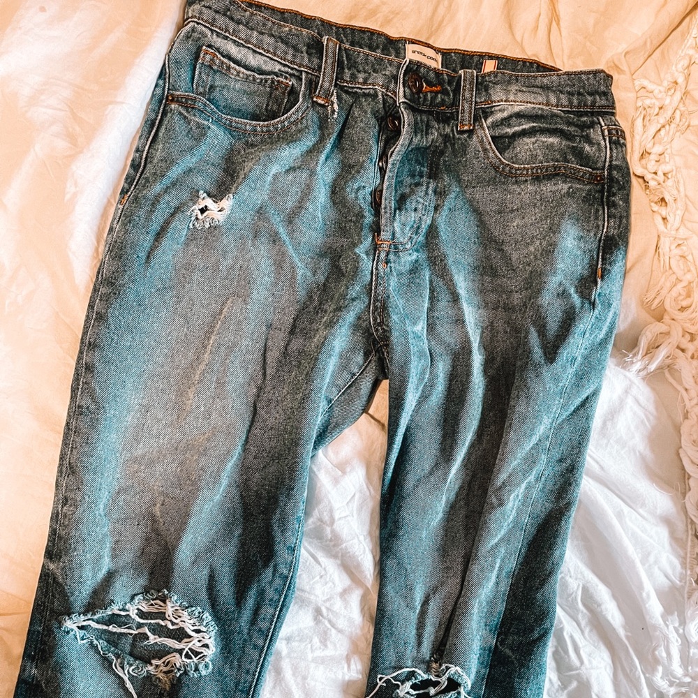 Sneak peek denim jeans